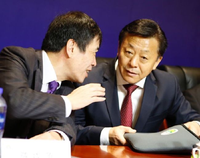 少妇鼓鼓的奶水